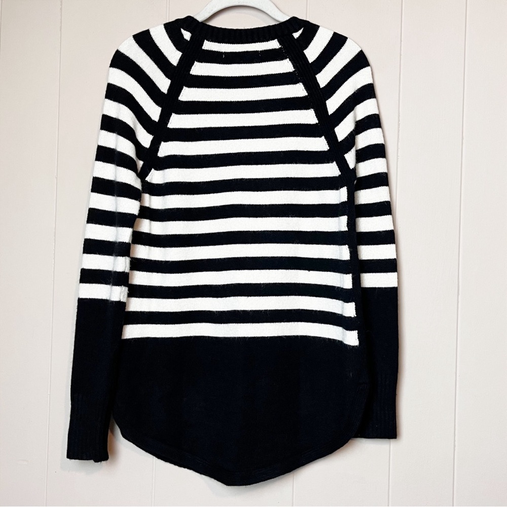 Anthropologie Black Striped Sweater XS Breton Stripe pullover neutral casual - Picture 6 of 10